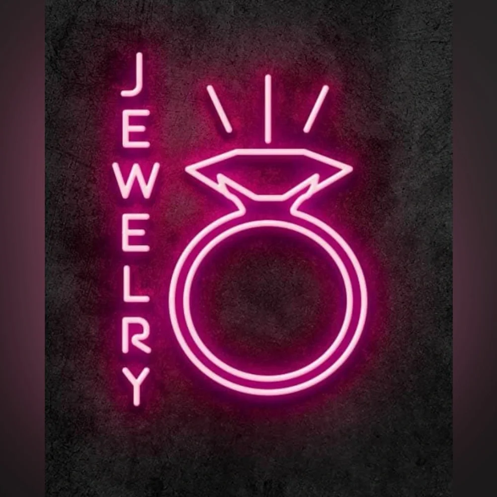 Like & Share // Check out my Jewelry & Accessories - Picture 1 of 3